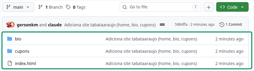Página do repositório no GitHub mostrando a barra com a branch main e o contador 1 Commit, e a lista de arquivos destacada: as pastas bio e cupons e o arquivo index.html.